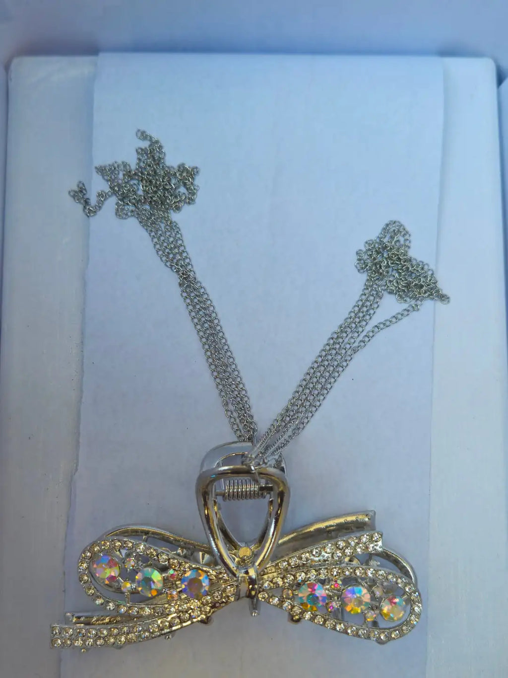 Luxury Metal Bow Hair Claw Clip with Sparkling Crystals & Hanging Tassel Chains – Premium Elegant Hair Accessory for Women