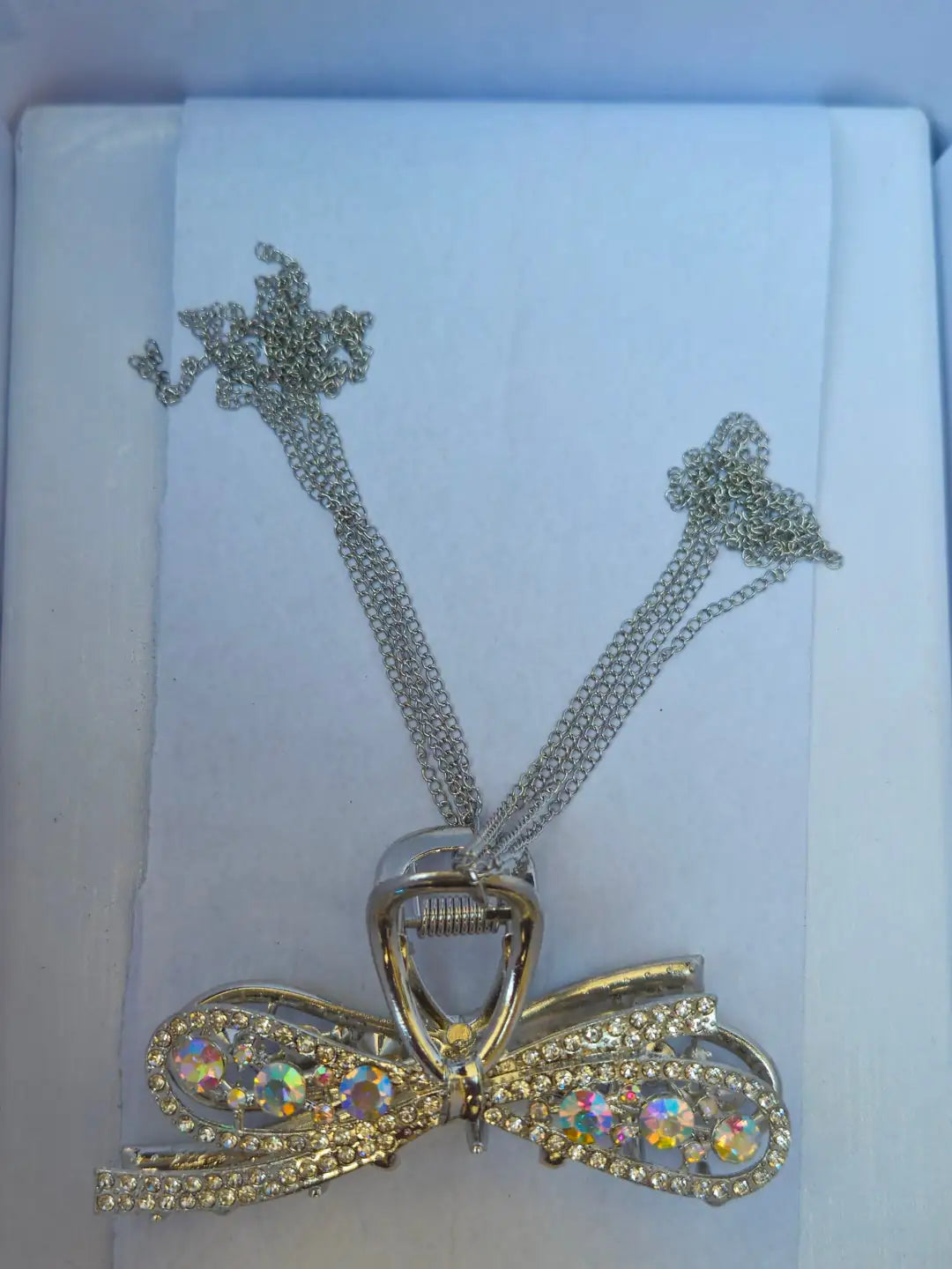 Luxury Metal Bow Hair Claw Clip with Sparkling Crystals & Hanging Tassel Chains – Premium Elegant Hair Accessory for Women