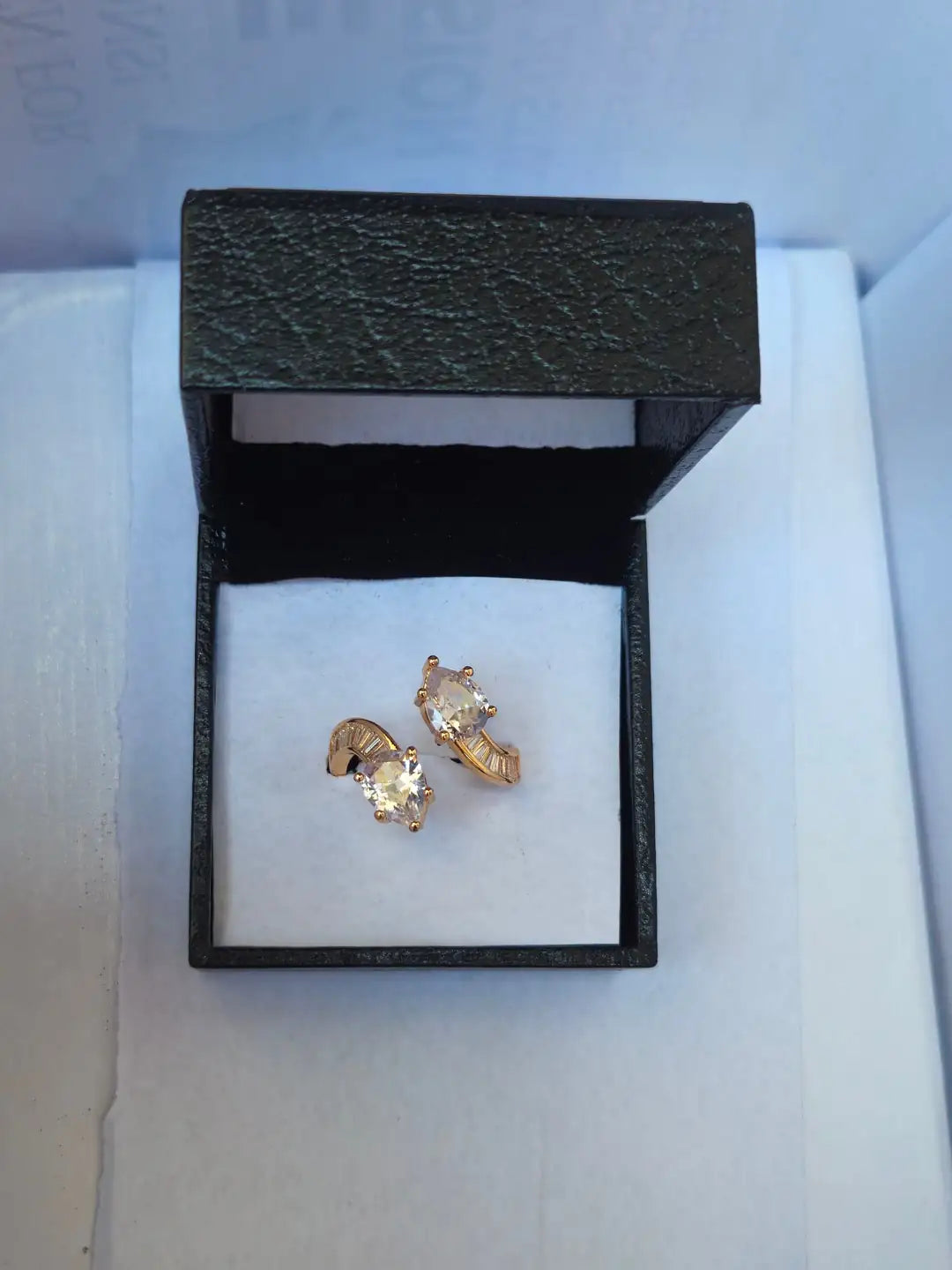 Luxury Dual-Stone Golden Adjustable Ring – Elegant Open-End Crystal Statement Ring