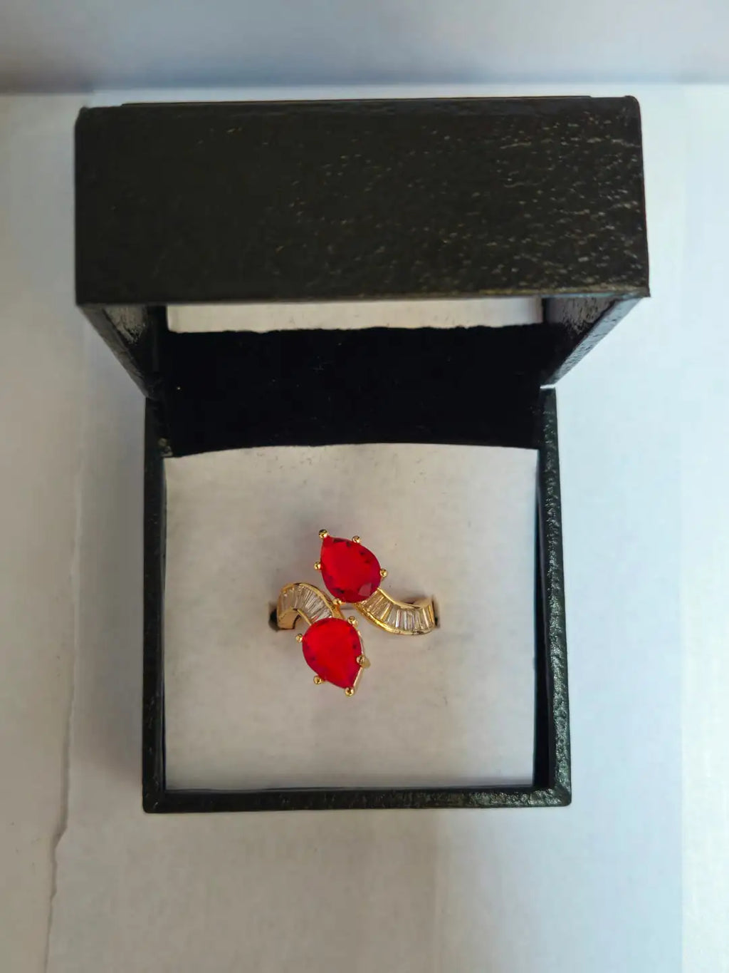 Luxury Dual-Stone Golden Adjustable Ring – Elegant Open-End Crystal Statement Ring