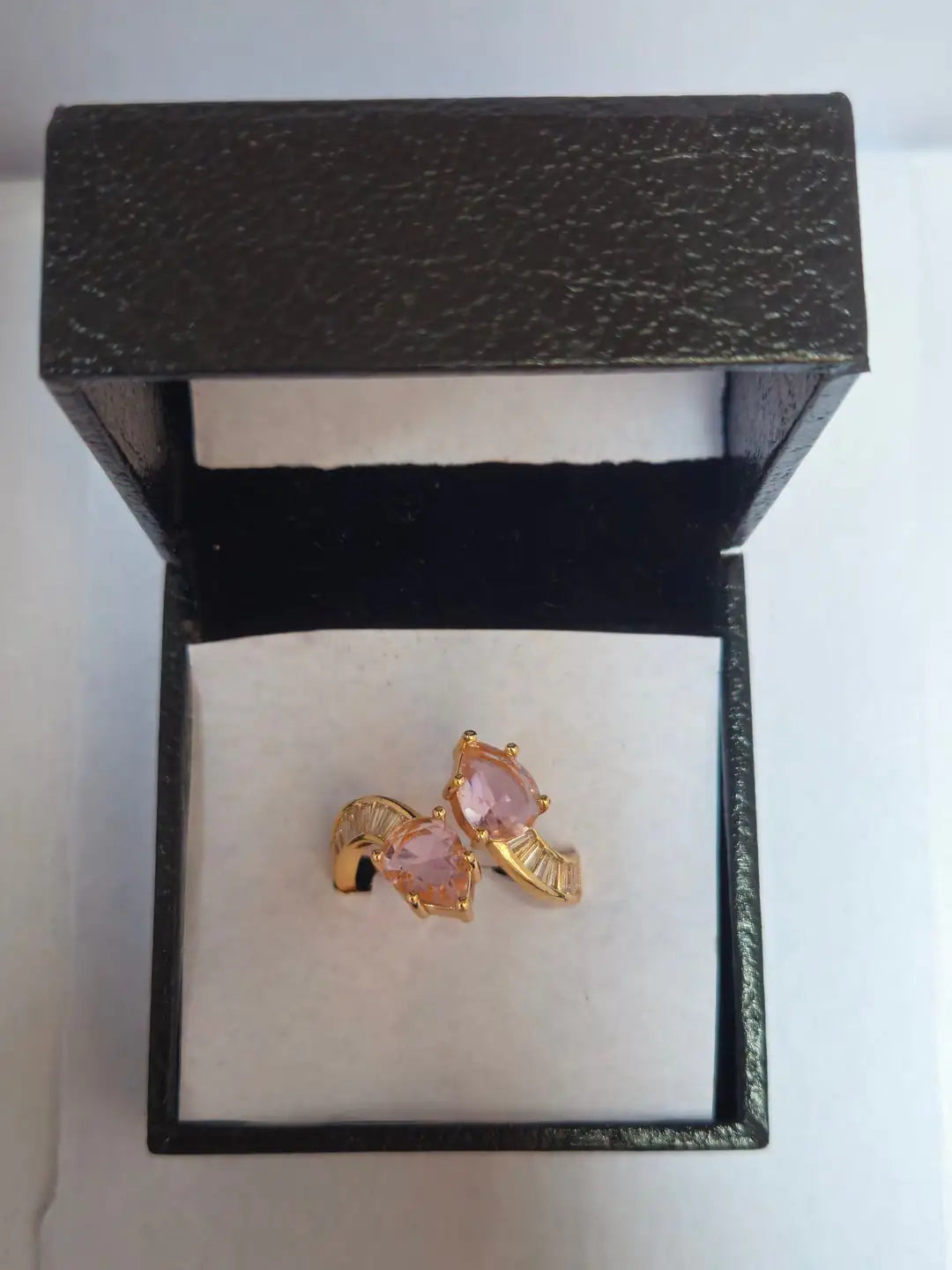 Luxury Dual-Stone Golden Adjustable Ring – Elegant Open-End Crystal Statement Ring