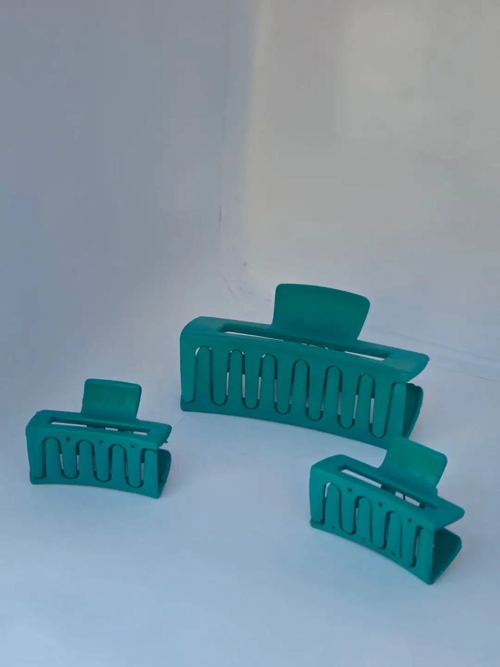 3-Piece Matte Hair Claw Clip Set – 1 Large & 2 Medium Non-Slip Professional Jaw Clips