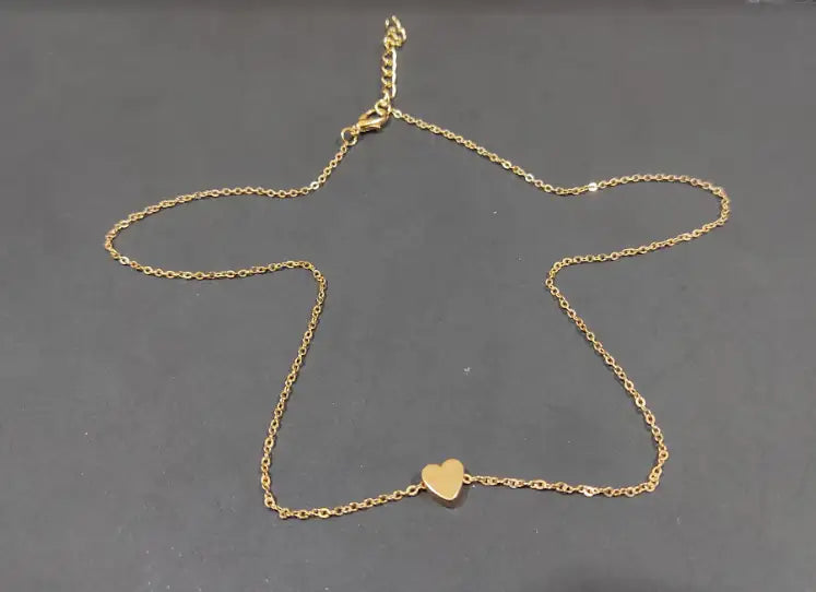 Dainty Golden Heart Pendant Choker Chain – Minimalist Stainless Steel Daily Wear Necklace for Women & Girls