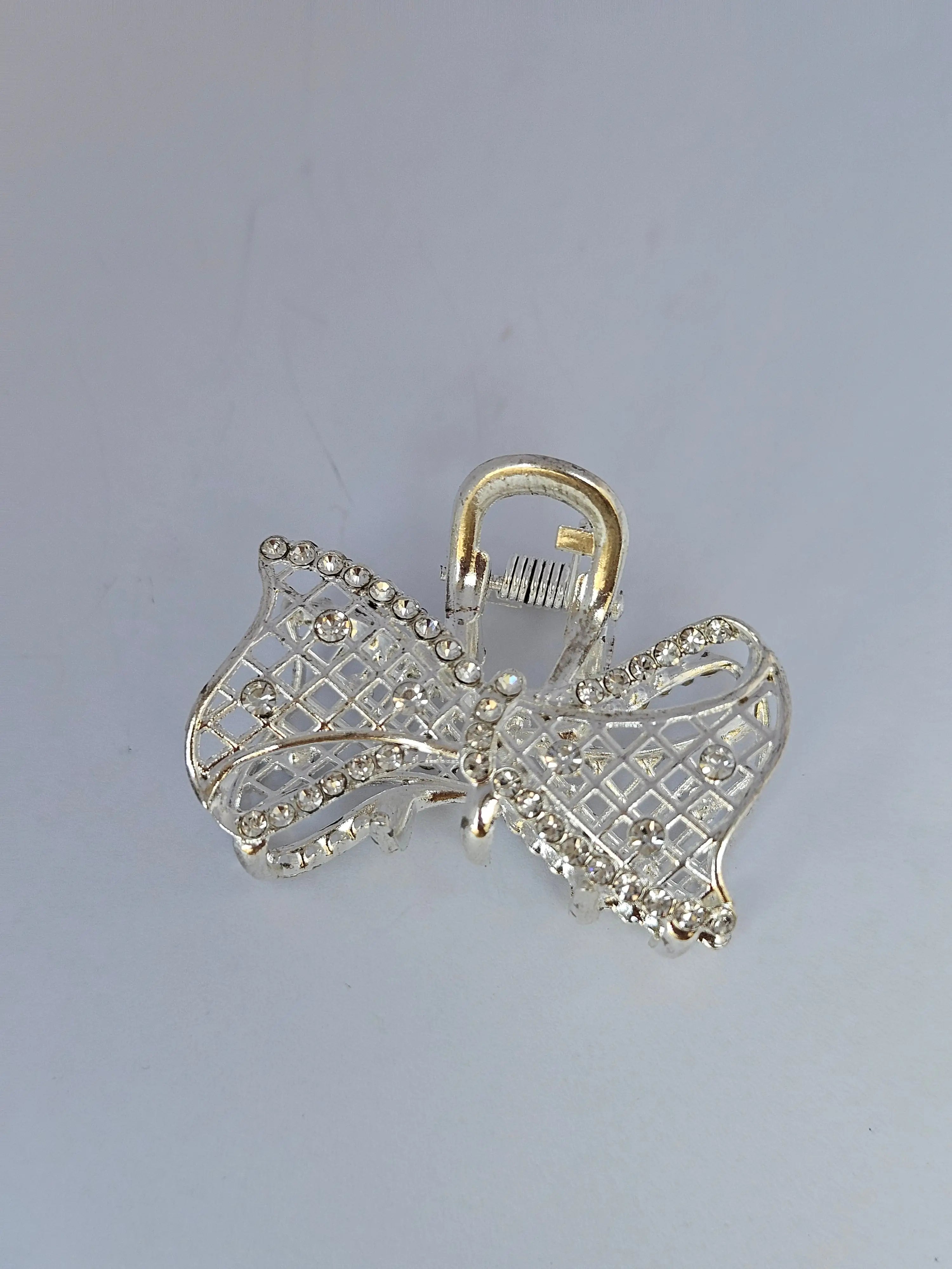 Luxury Metal Butterfly Hair Claw Clip with Sparkling Crystal Studs – Premium Rhinestone Hair Jewelry for Women