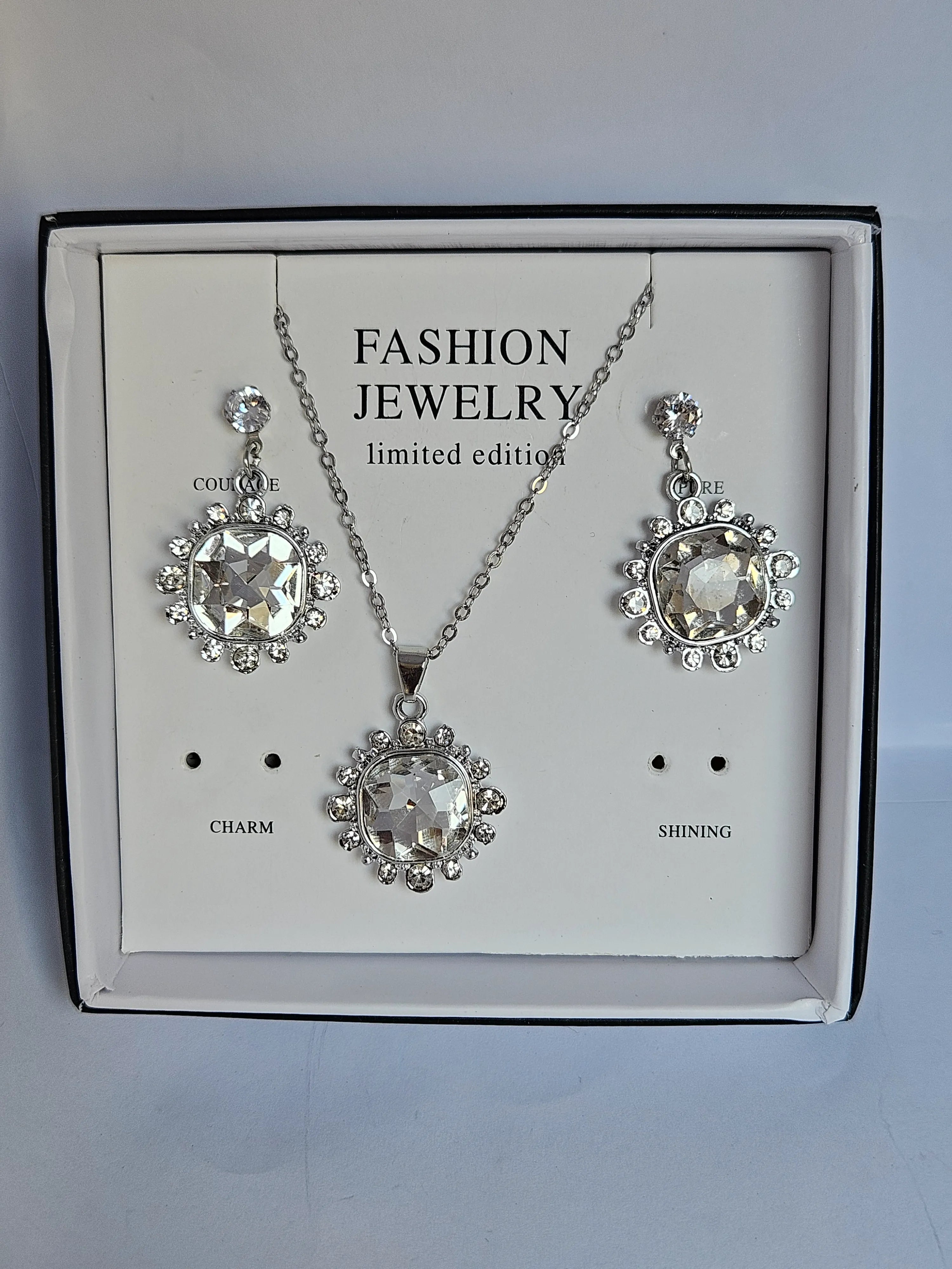 Silver Crystal Jewelry Set | Necklace & Earrings | Premium Gift Box – Zewarly.pk