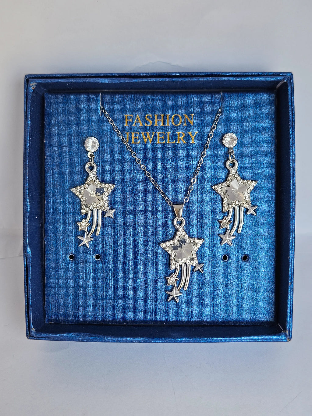 Silver Crystal Jewelry Set | Necklace & Earrings | Premium Gift Box – Zewarly.pk